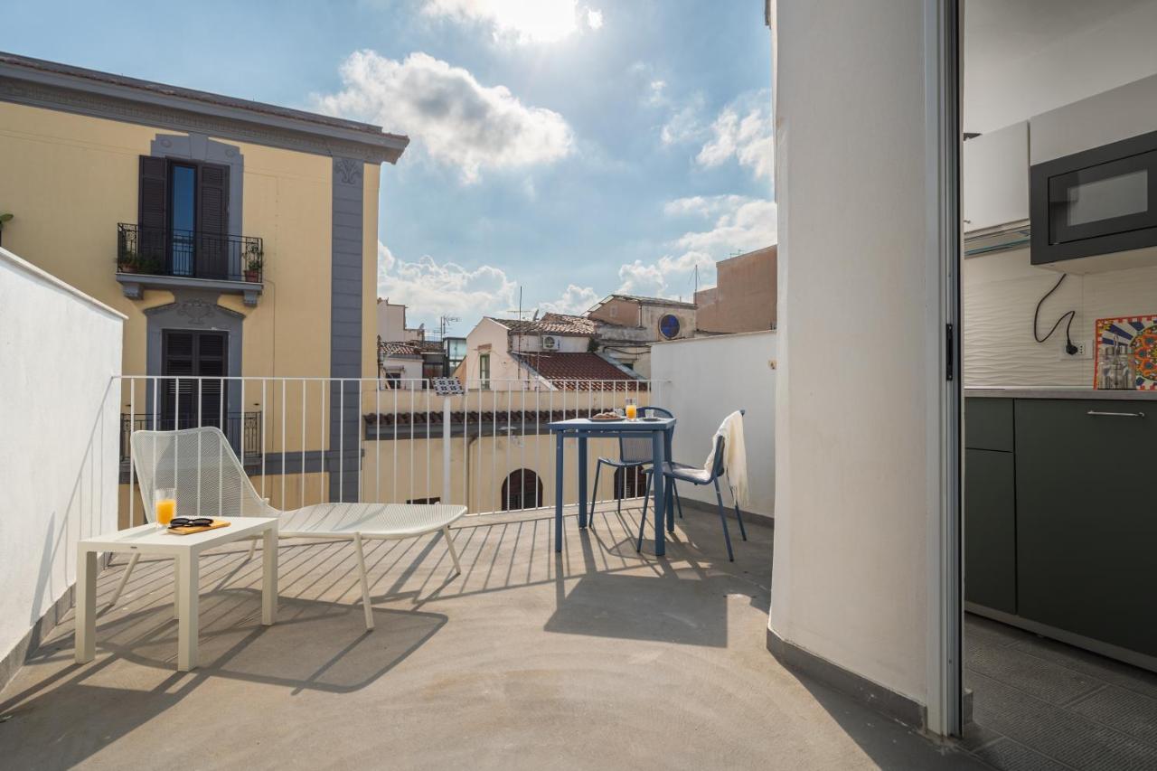 Attico 37 - Suite Con Terrazza Privata E Cucina 巴勒莫 外观 照片